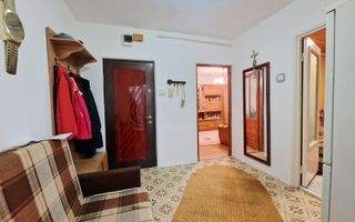 Apartament cu 2 camere decomandate zona Mall - Poză 1