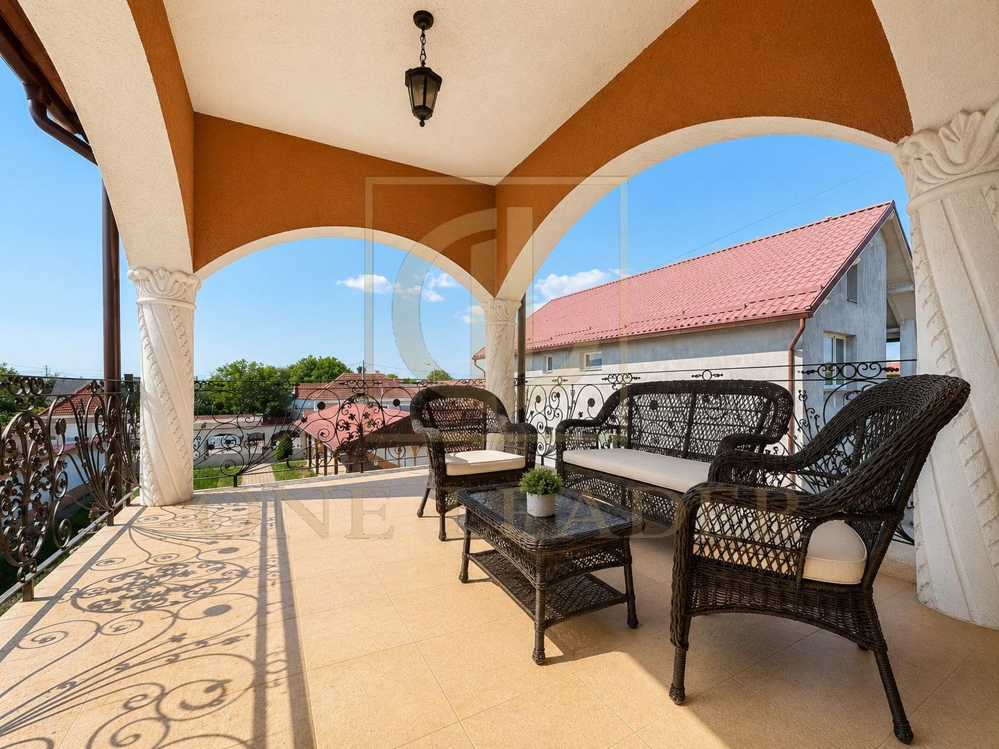 Casă Exclusivistă în Stil Baroc | 330 mp | Teren 1.200 mp - Poză 8