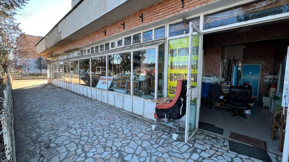 Spatiu Comercial De inchiriat / vanzare - Zona centrala Onesti - Poză 3