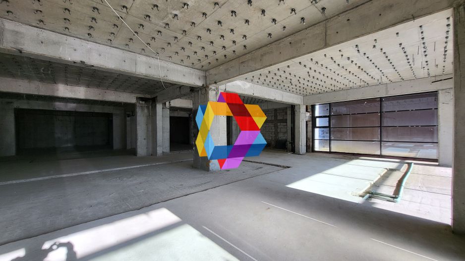 Clădire mixta -3600 mp - Poză 4