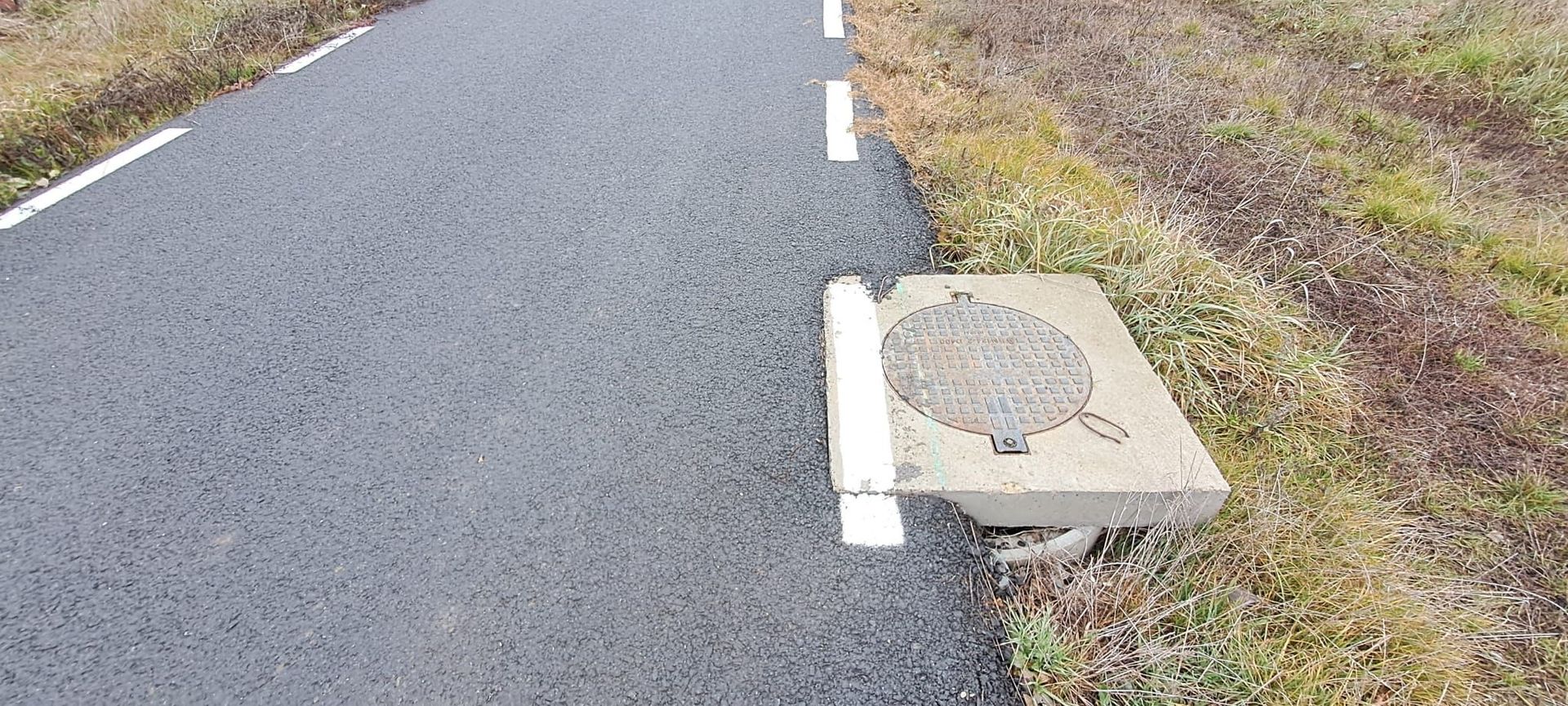 Dragomiresti Deal, utilitati la teren, asfalt, stb,pretabil investitie - Poză 4