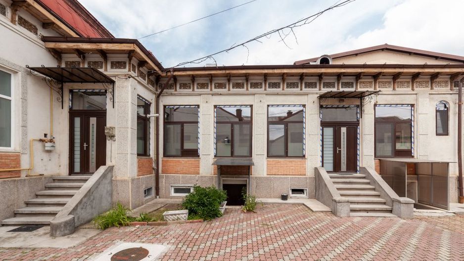 Casă interbelică ultracentrală | Bulevardul Republicii nr. 129 | - Poză 2