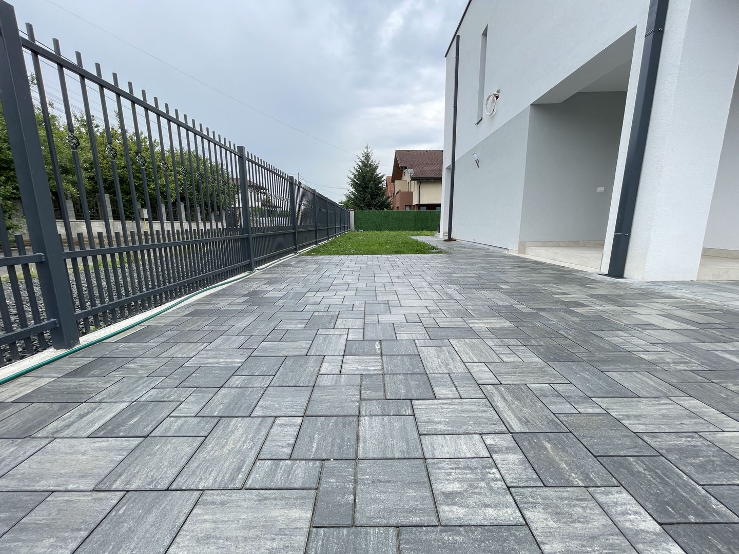 Duplex despărțit prin spațiu tehnic - Poză 16