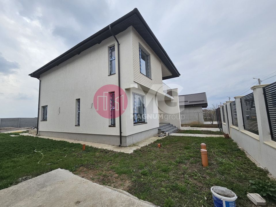 Casa individuala de vanzare in comuna Berceni la cheie - Poză 1