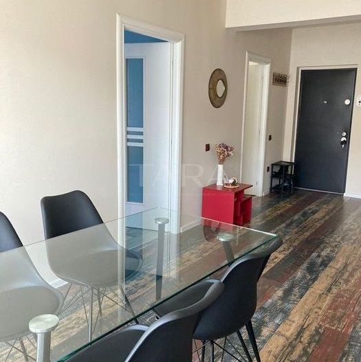 Apartament modern cu 2 camere și parcare subterană, zona VIVO. - Poză 3