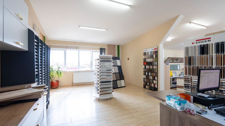 Spatiu Comercial, cu depozit, locuri de parcare, Iosia - Poză 4