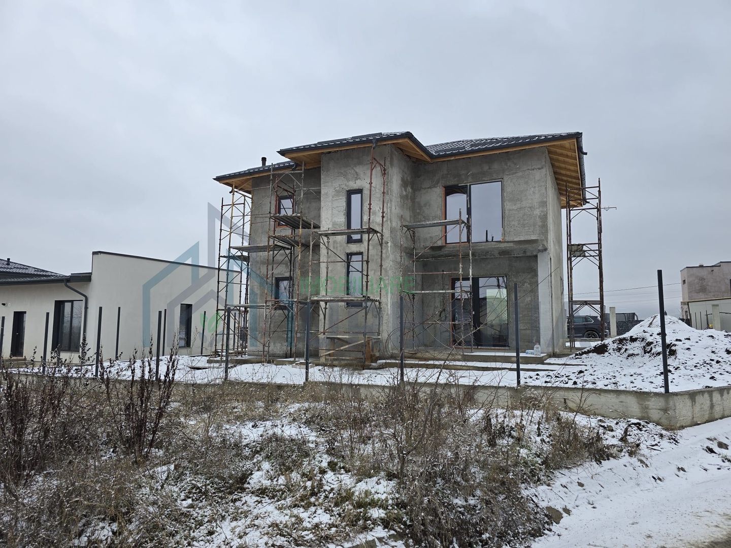 Vila de lux Hlincea, panoramic 360, strada asfaltata! - Poză 5