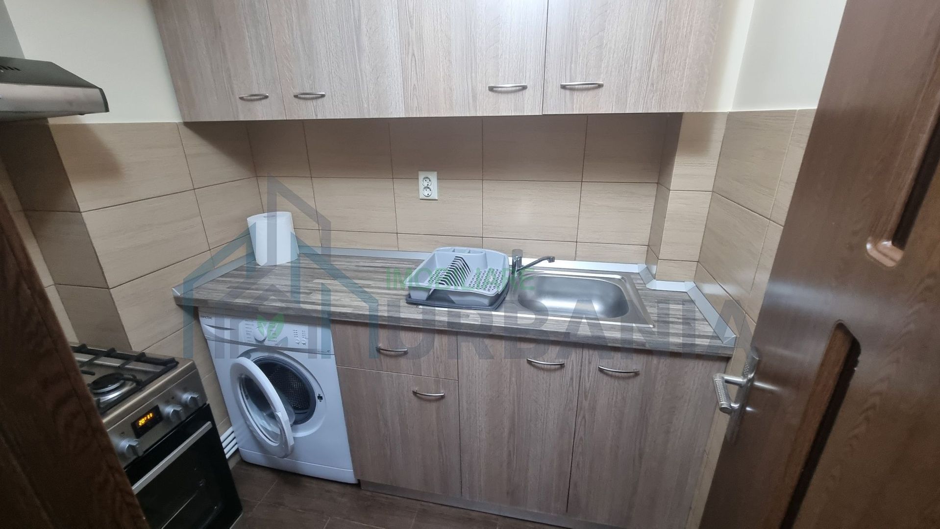 Garsonieră de închiriat în zona Galata, bloc M5, etaj 4/4 - Poză 4