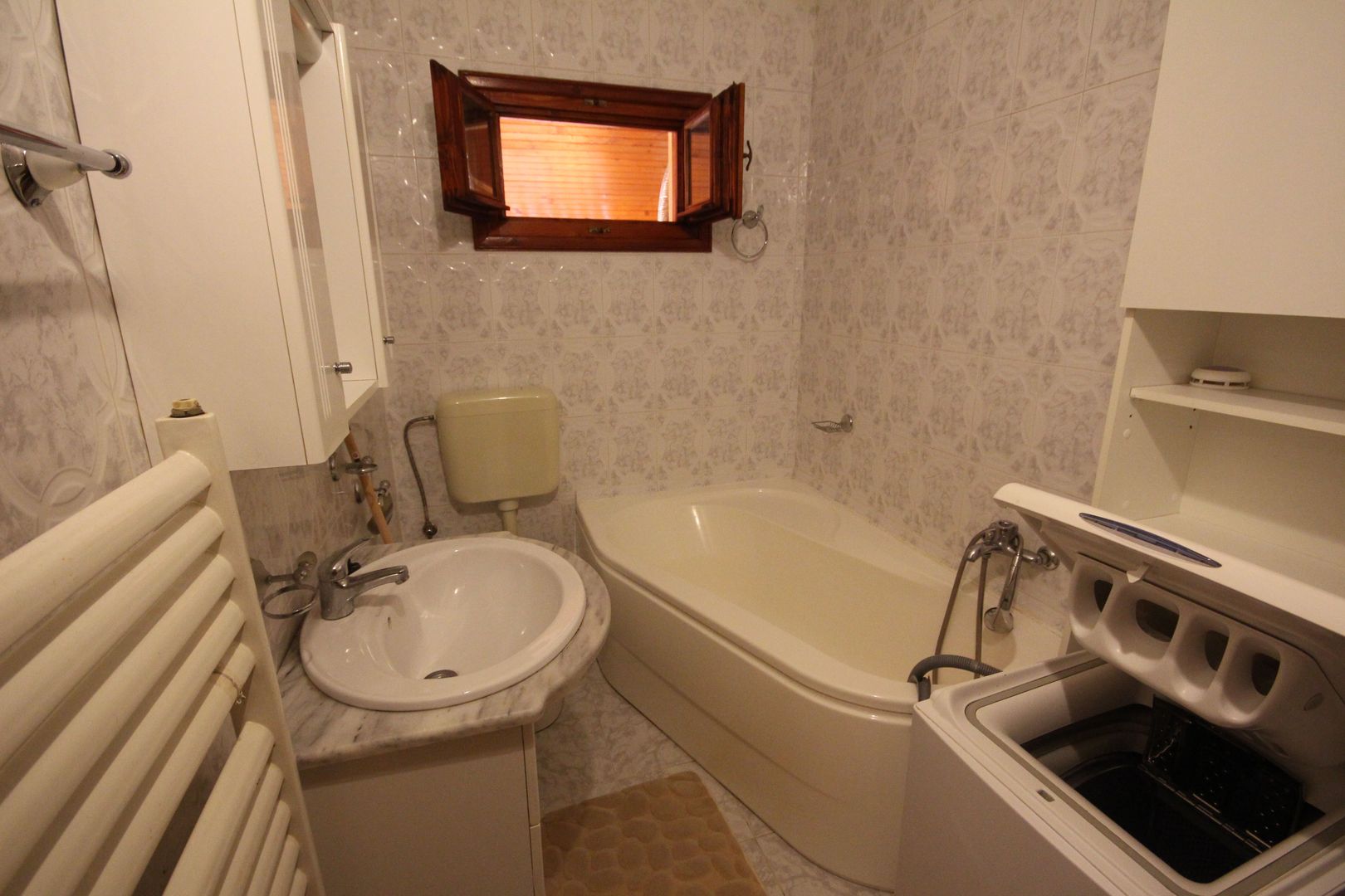 APARTAMENT SPATIOS  IN VILA - Poză 15