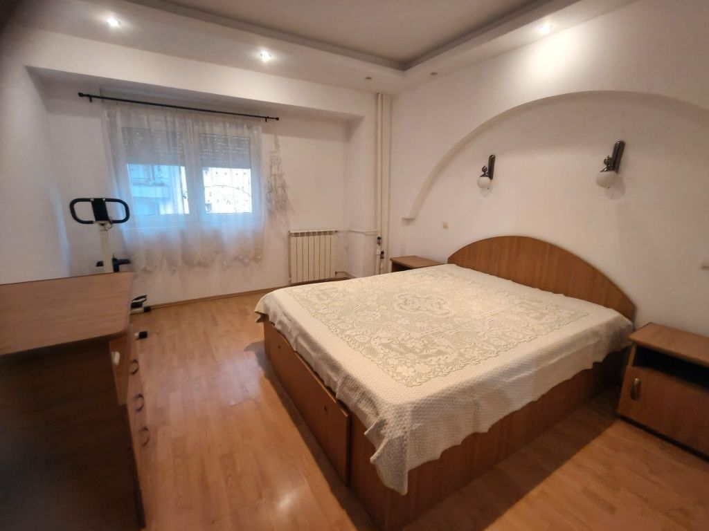 Închiriez apartament 2 camere, Nerva Traian, spațios - Poză 3