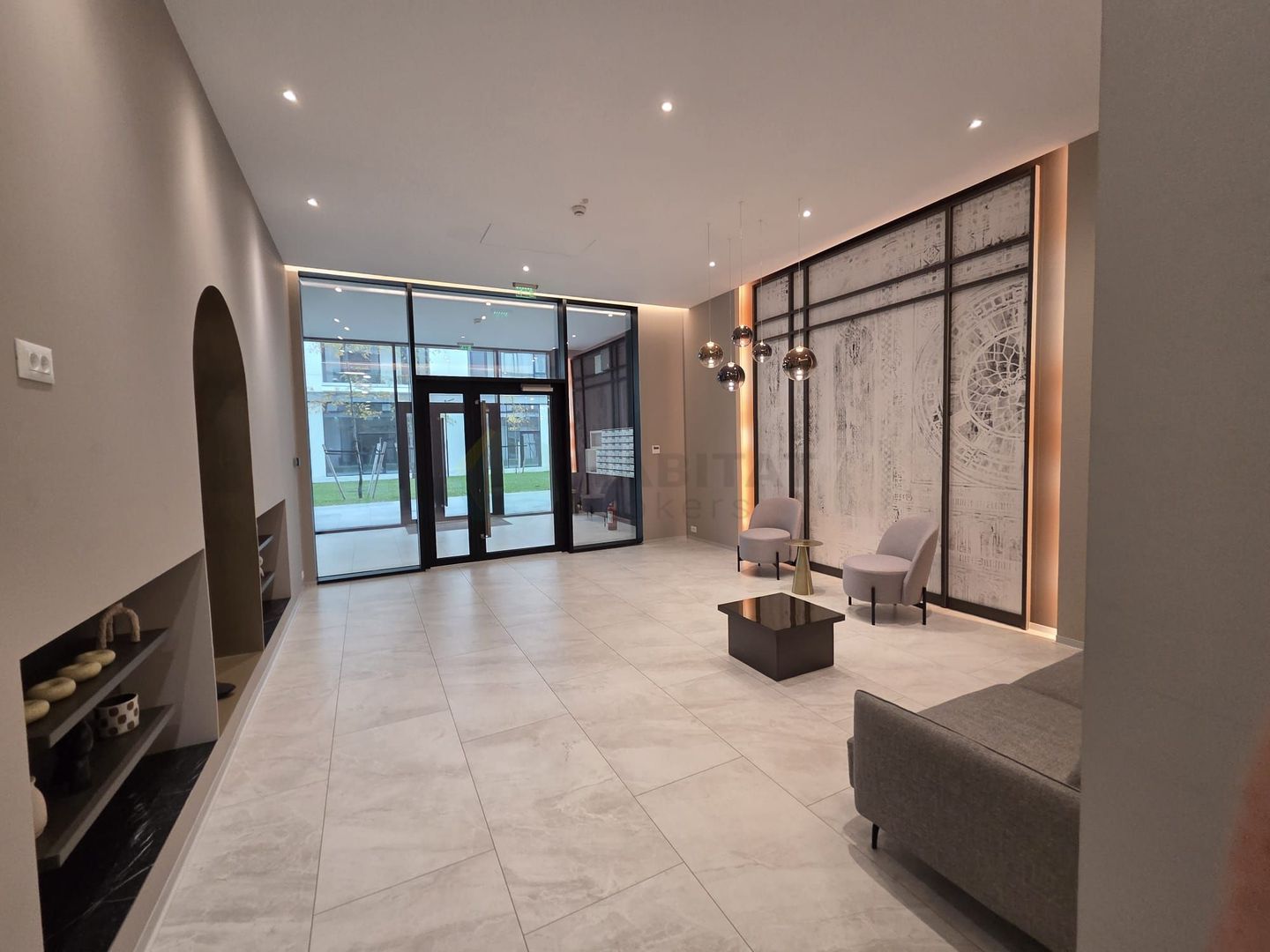 Apartament spectaculos cu grădină privată de 152 mp – disponibil spre închiriere - Poză 40