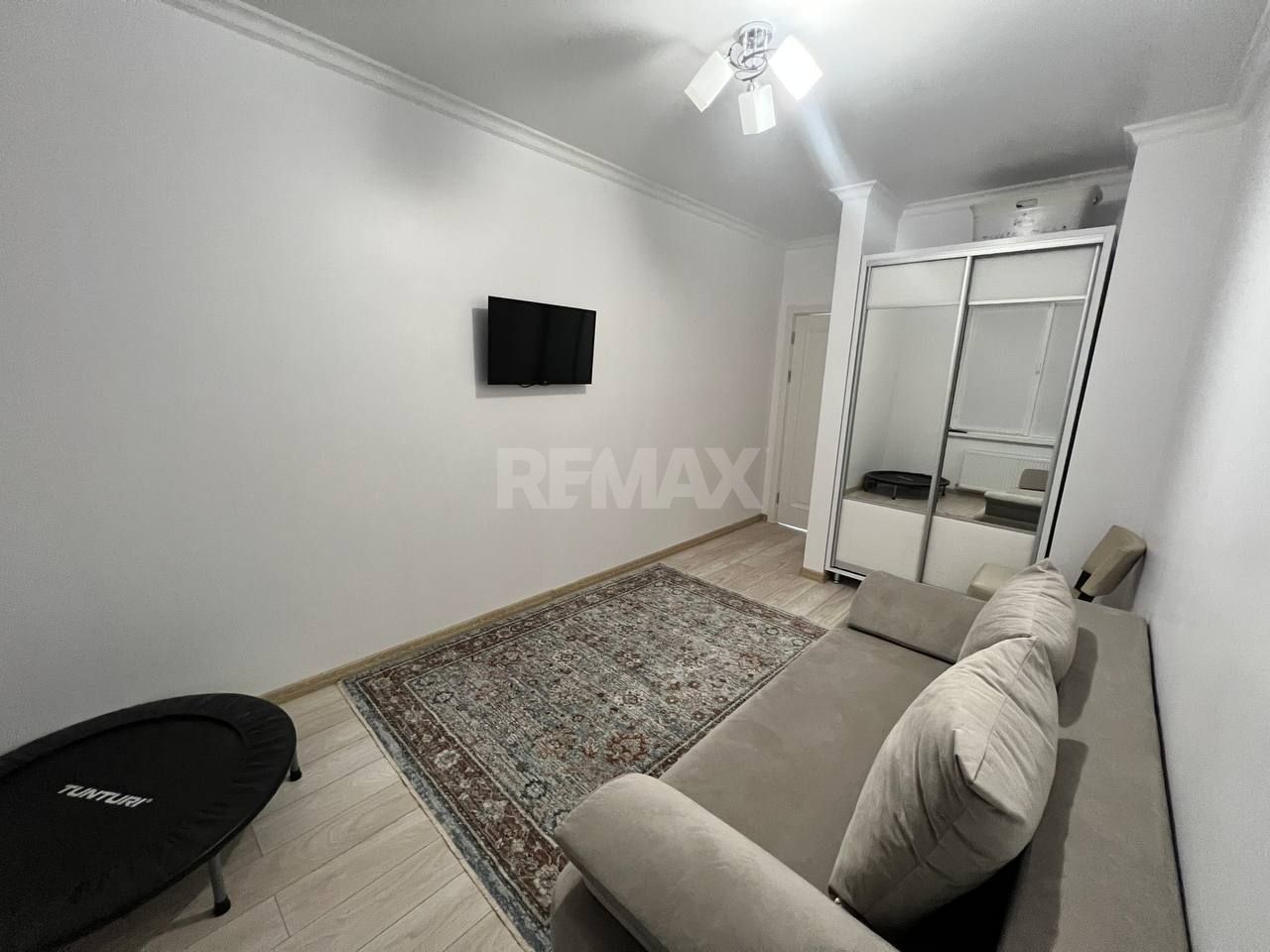 Apartament cu 3 camere de vânzare - Poză 12