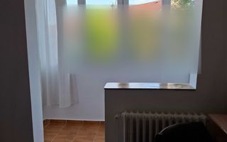 Garsonieră cu balcon închis, etaj 1, zona Gării, Cluj-Napoca. - Poză 2