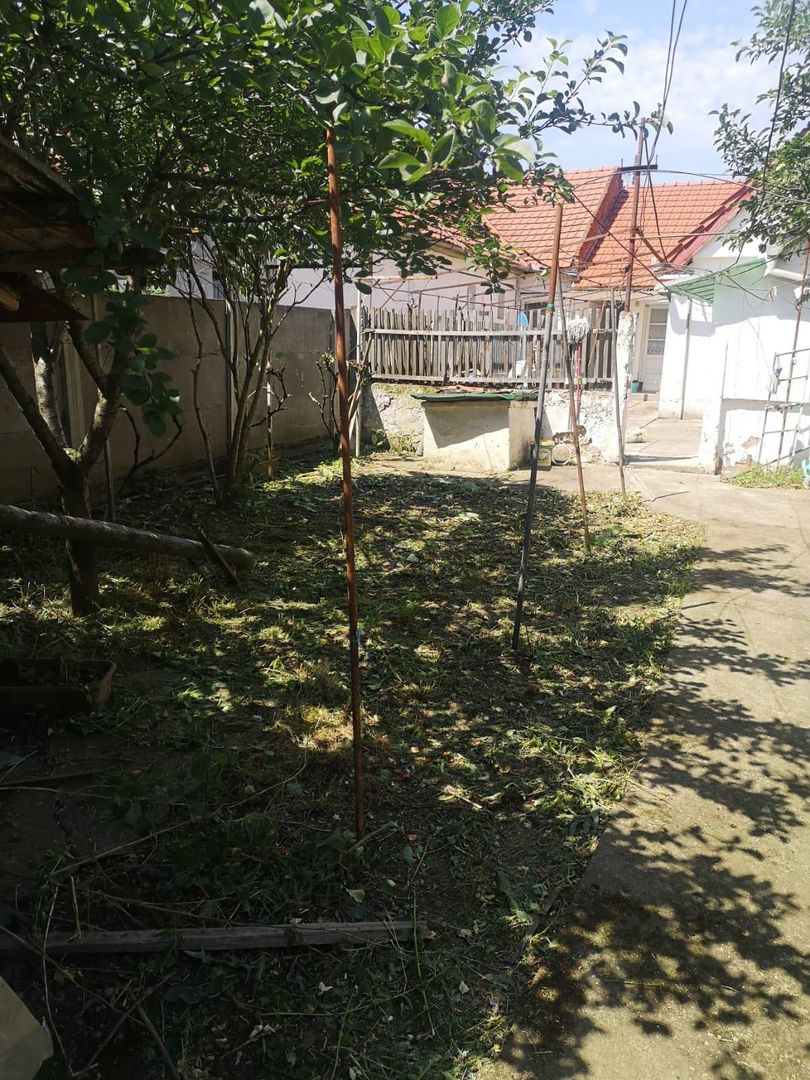 Casa pe parter cu teren 942 mp - Poză 2