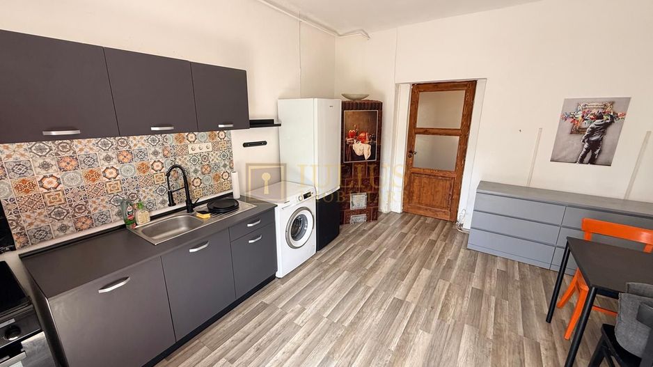 2 camere| apartament la casa-curte comuna| loc de parcare| centrala proprie| - Poză 6
