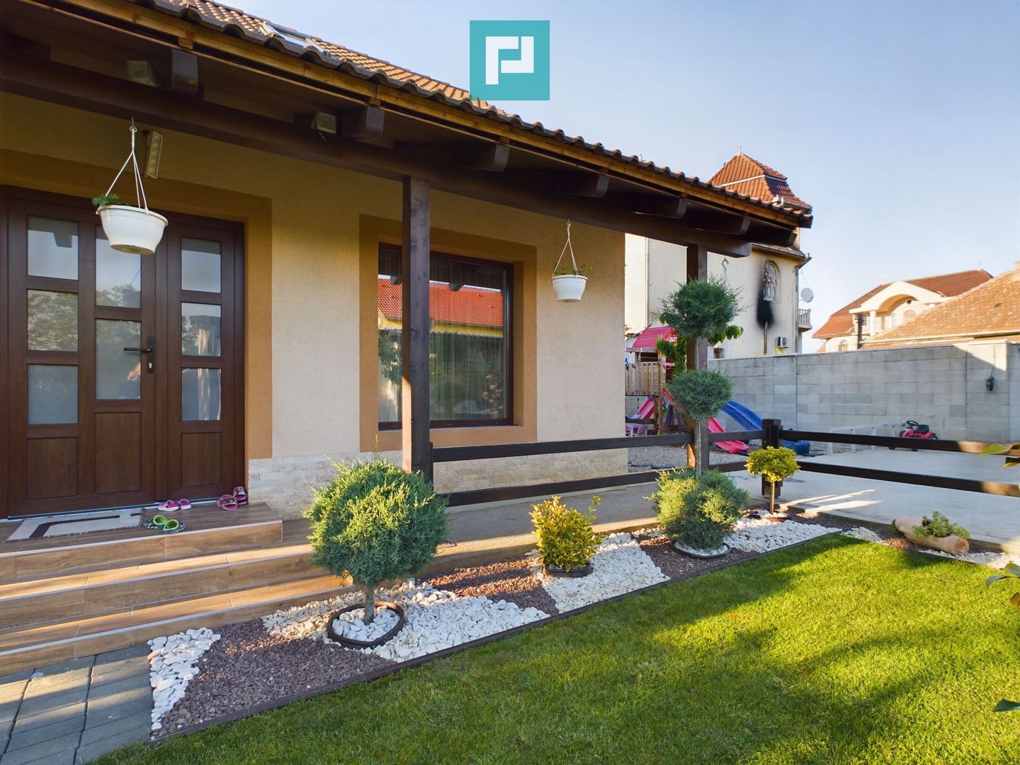 Vilă cu mansardă în Bujac - Poză 33