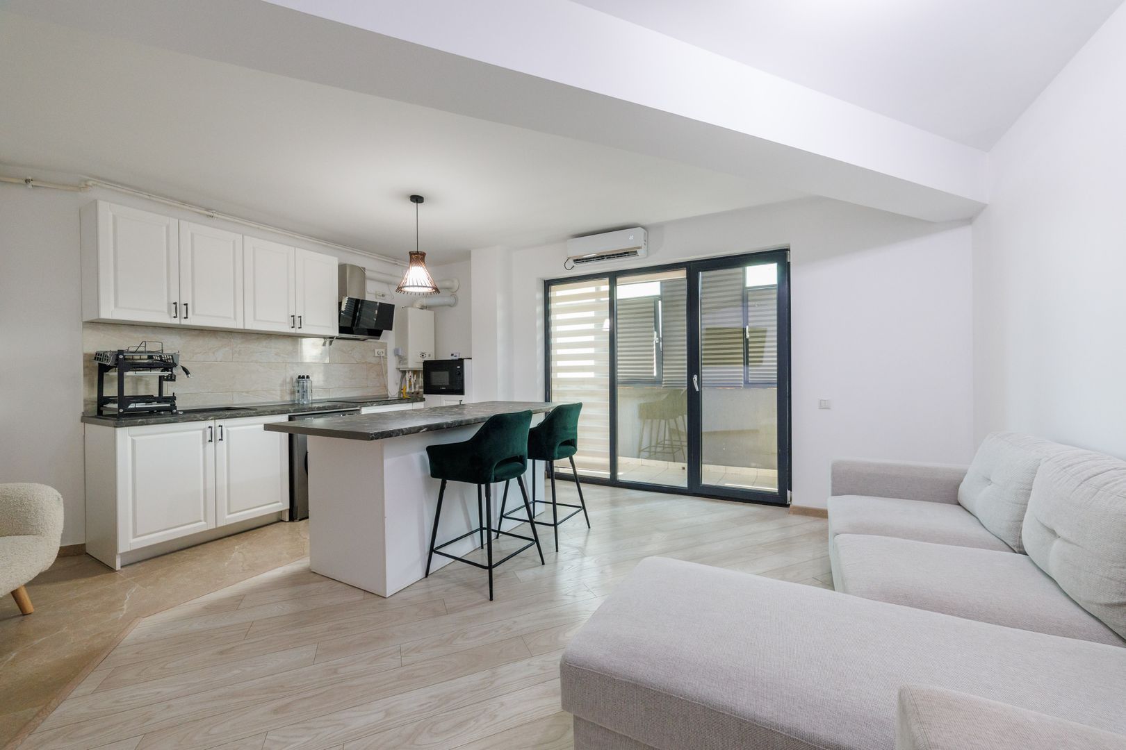 Apartament modern, 66 mp, 3 camere – zona Hermes Nord - Poză 3