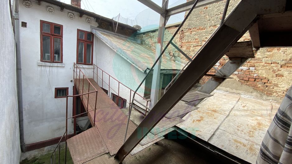 Proprietate centrală – ideală pentru investiție! - Poză 1