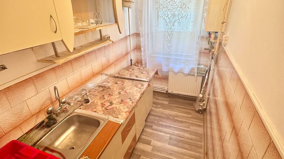 De vânzare – Apartament 2 camere, Tineretului, Școala 10 - Poză 3