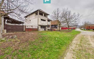 Casă la roșu în localitatea Almaș, Arad. - Poză 2