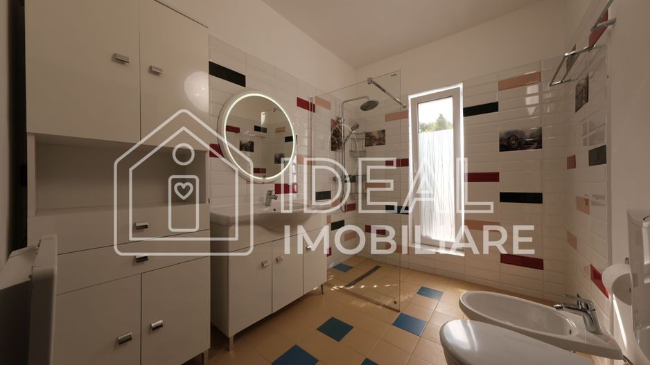 Casa de poveste cu 1.300 mp de teren, in Tocile - Poză 13