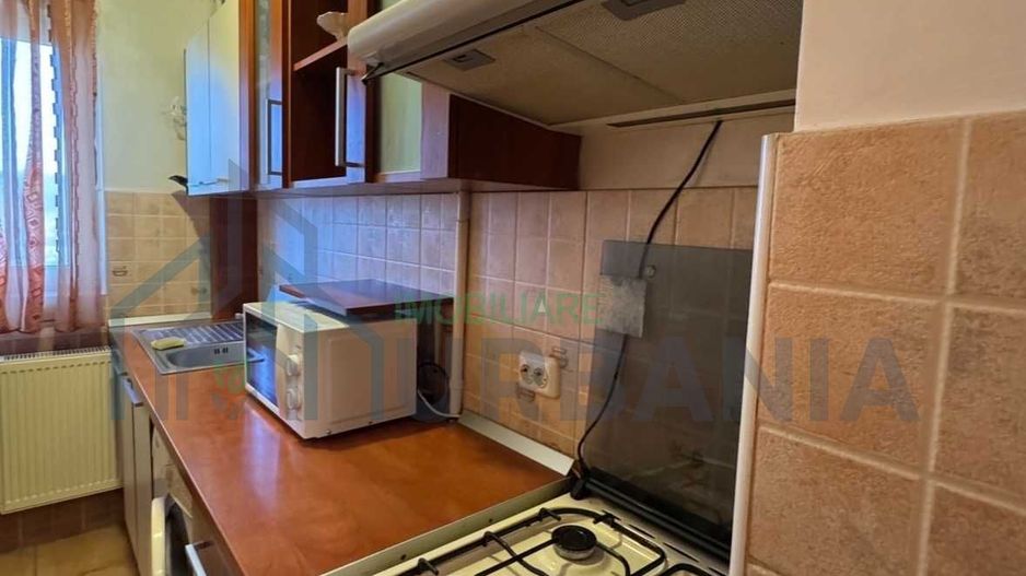 Persoană fizică - Închiriez apartament cu 2 camere, Bld. Păcurari - Poză 1