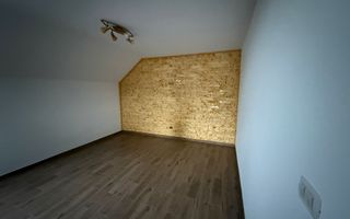 CASA DE VANZARE | 155.00 EURO | 200MP UTILI | 2500 MP TEREN | - Poză 13