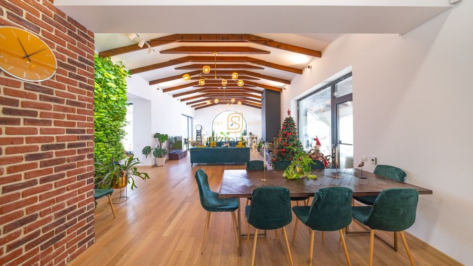 Resedinta spectaculoasa  – Vila exclusivista deschidere directa la lac - Poză 6