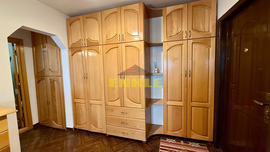 De vanzare apartament 2 camere decomandat - Poză 8