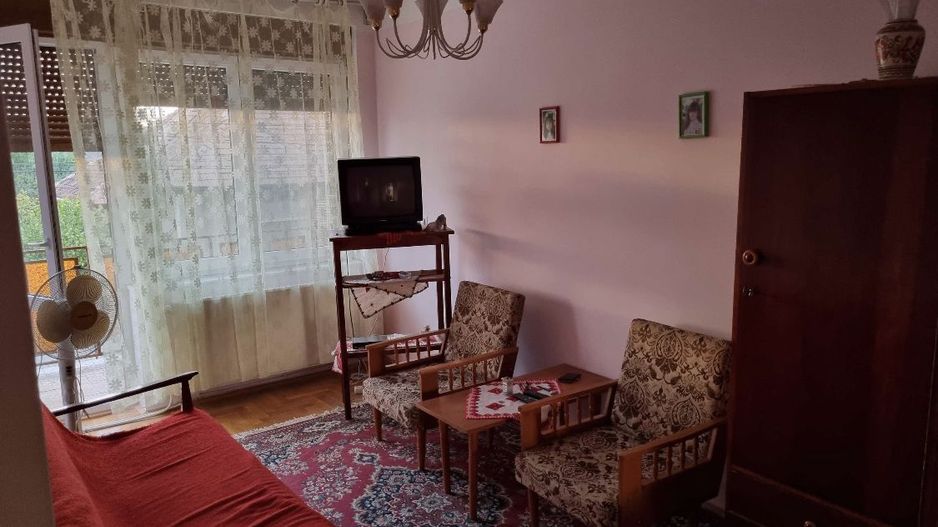 Casa centrala cu etaj - Poză 5