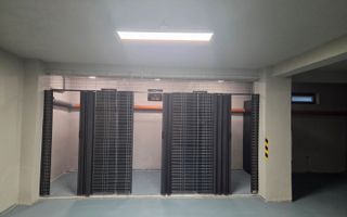 Spatiu subsol 227mp cu parcari subterane si boxe - Poză 6