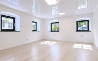 Clădire Ultracentrală | 10 camere | Încălzire în pardoseală | D+P+M - Poză 11