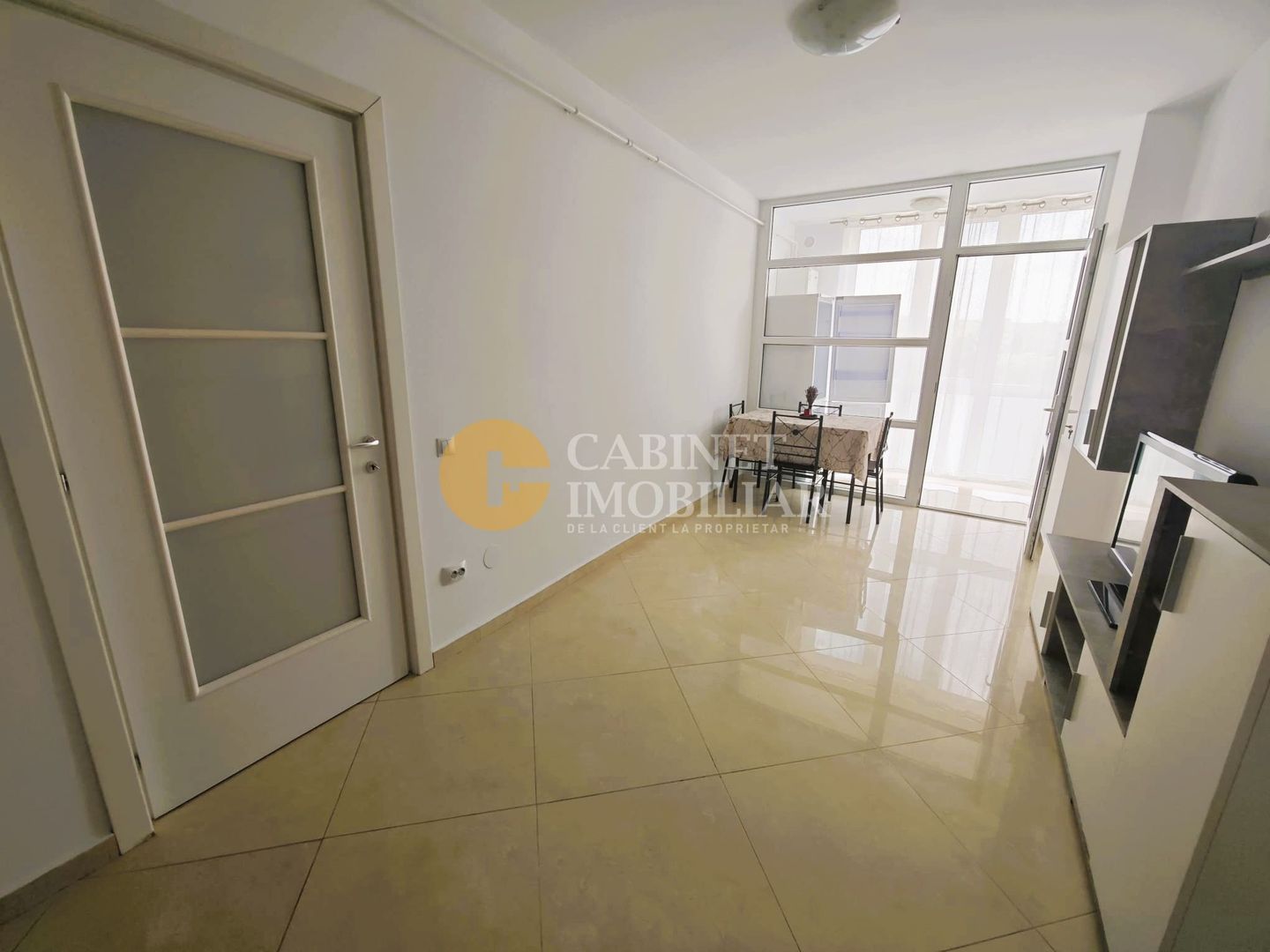 2 camere modern, ETAJ intermediar - mobilat&utilat - bloc NOU - Poză 2