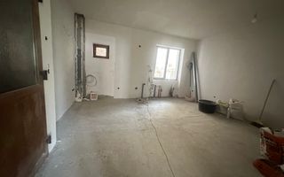 Apartament La Casă | 3 Camere | Curte Proprie | Încălzire In Pardoseală - Poză 2