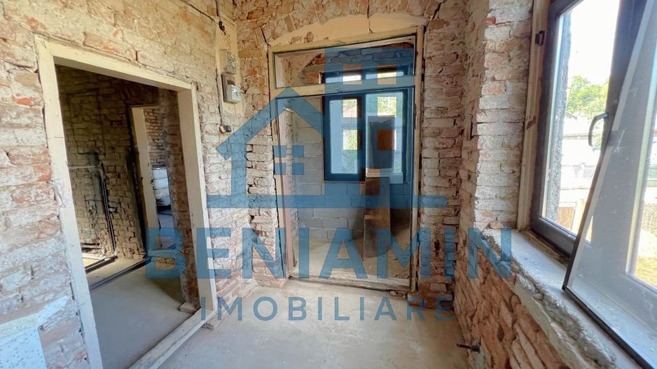 Casa La tara-Renovata partial -Teren 1000mp-Dolj -Rate -Disponibila - Poză 7
