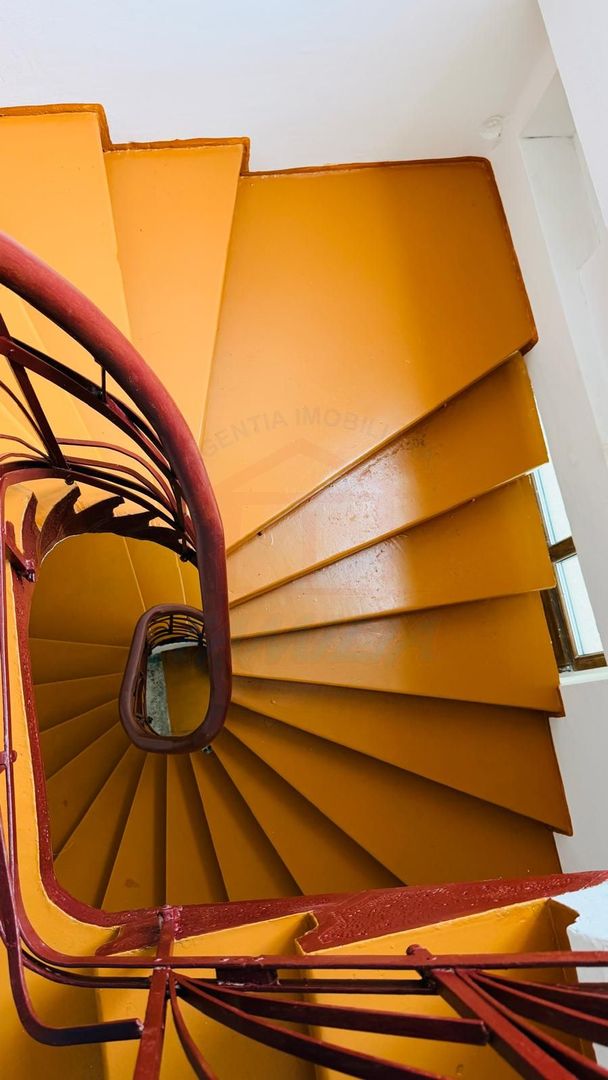 Apartament în casă, acces separat,  ultracentral, lângă Primări, Galat - Poză 11