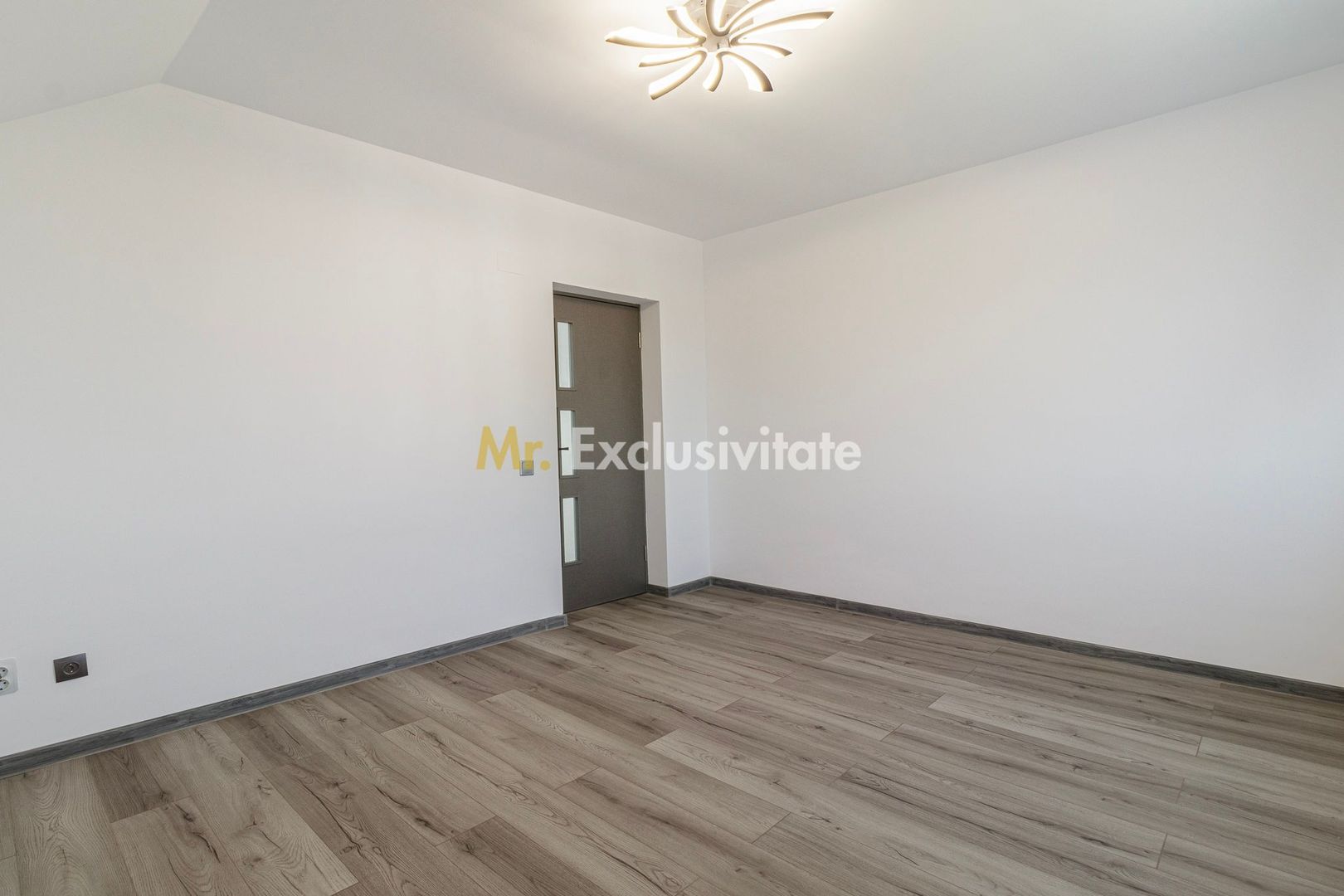 Casa la sat, constructie noua, la 20 de km de Bucuresti - Poză 8