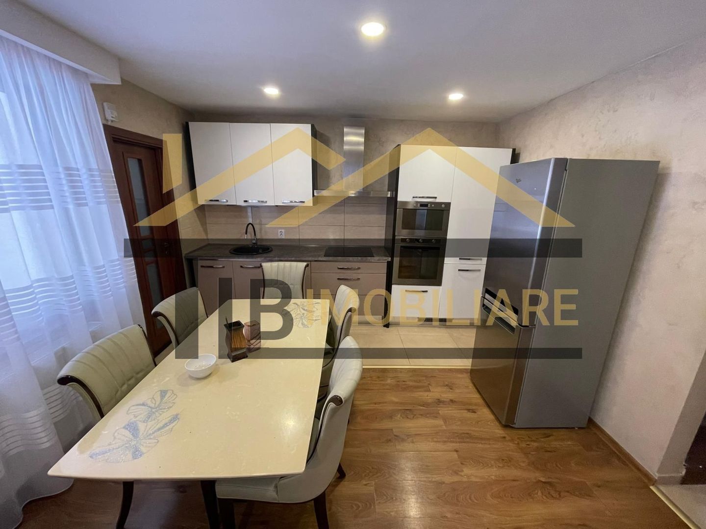 Casa cu 4 camere, 128mp, parcare, Zona Corunca - Poză 9