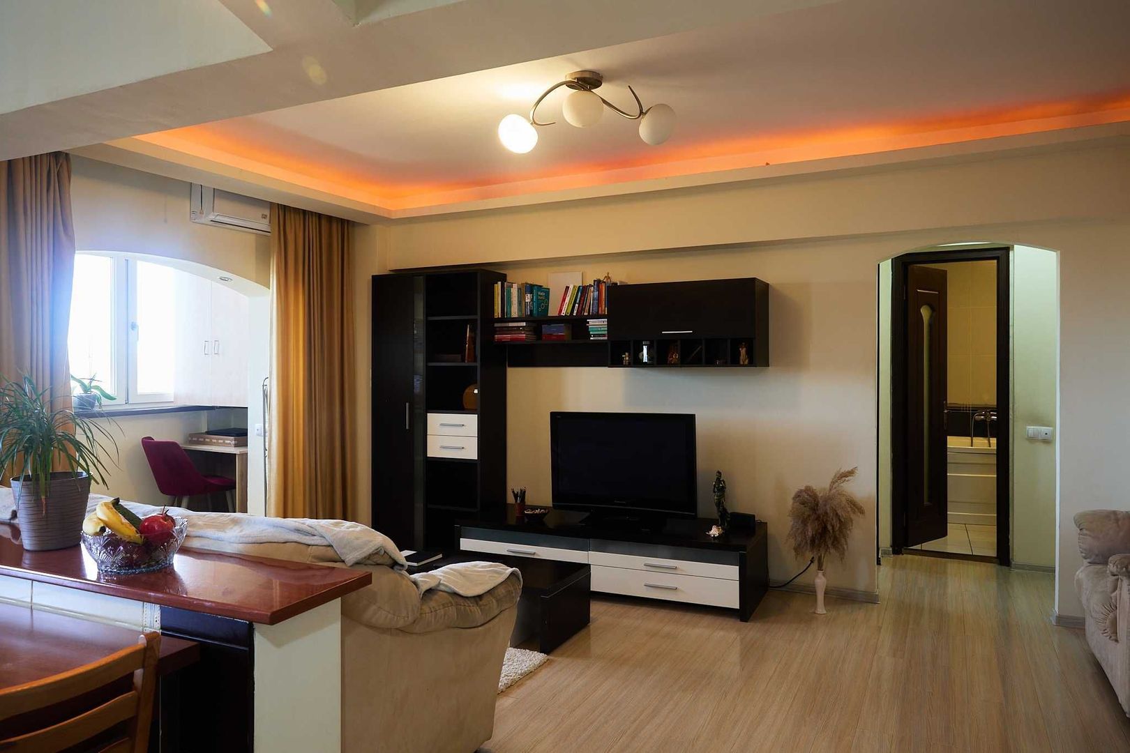 De inchiriat apartament 2 camere Pacii/Gorjului - Poză 1