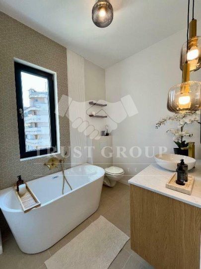 Apartament 3 camere Universitate - Poză 12
