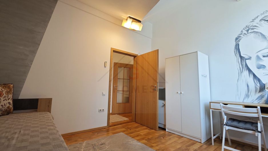 Apartament la casa,  aproape de 700! - Poză 16