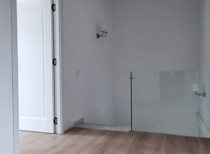 Reședință Modernă cu Finisaje Distinse - Poză 20