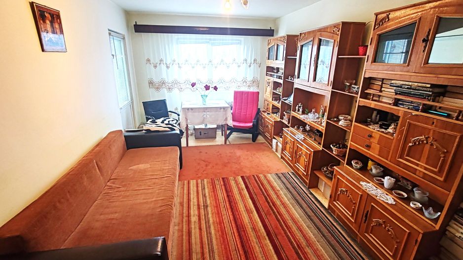 3 Camere, Central, Ideal pentru Familie, Liniste, An '81 - Poză 1