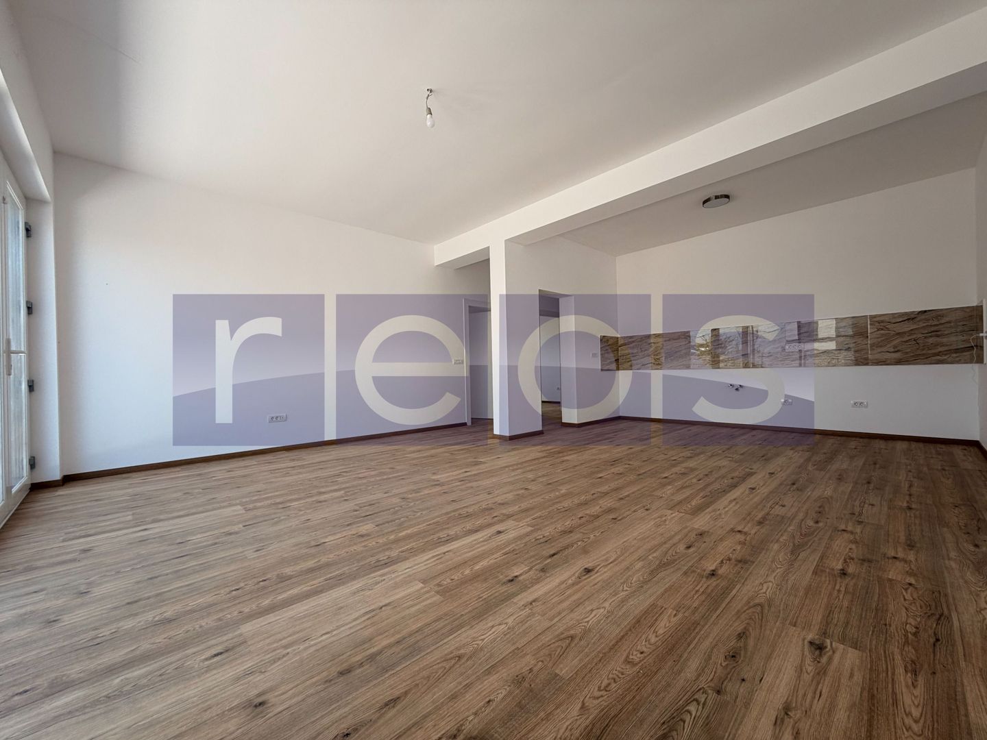 VANZARE CASA 5 CAMARERE | 400 MP | TUNARI - Poză 2
