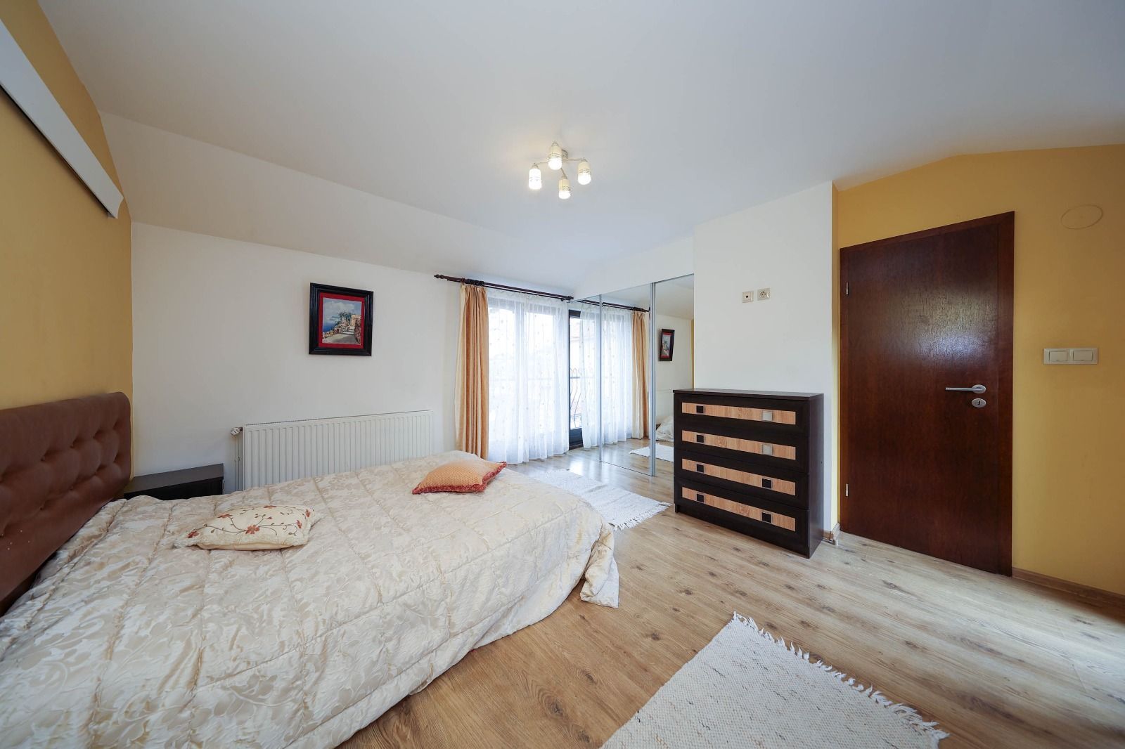 Casă deosebită de vânzare în centrul Brașovului - Poză 38