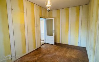 De vanzare Apartament 3 camere, Central, Piata Mica, et 3/4, Arad - Poză 2