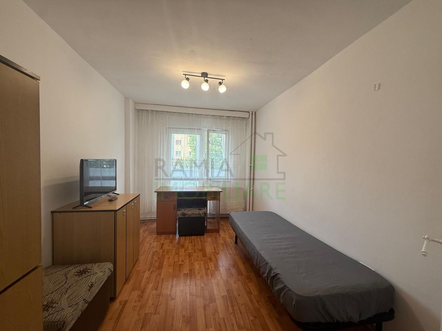 Apartament 3 Camere Decomandat, Etaj 1, Tractorul - Poză 6