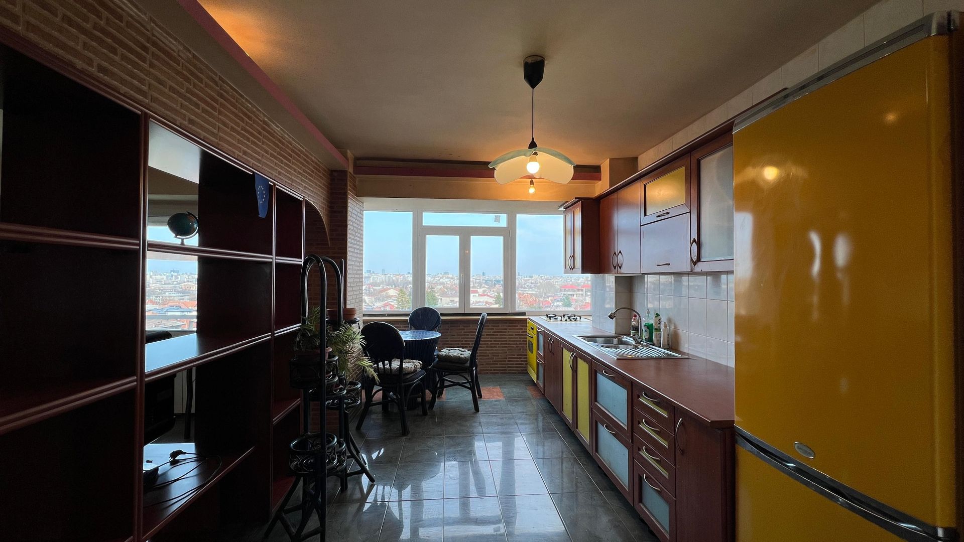 Apartament cu Panoramă Deosebită | Panduri - Cotroceni | Bloc Monolit 1990 - Poză 9