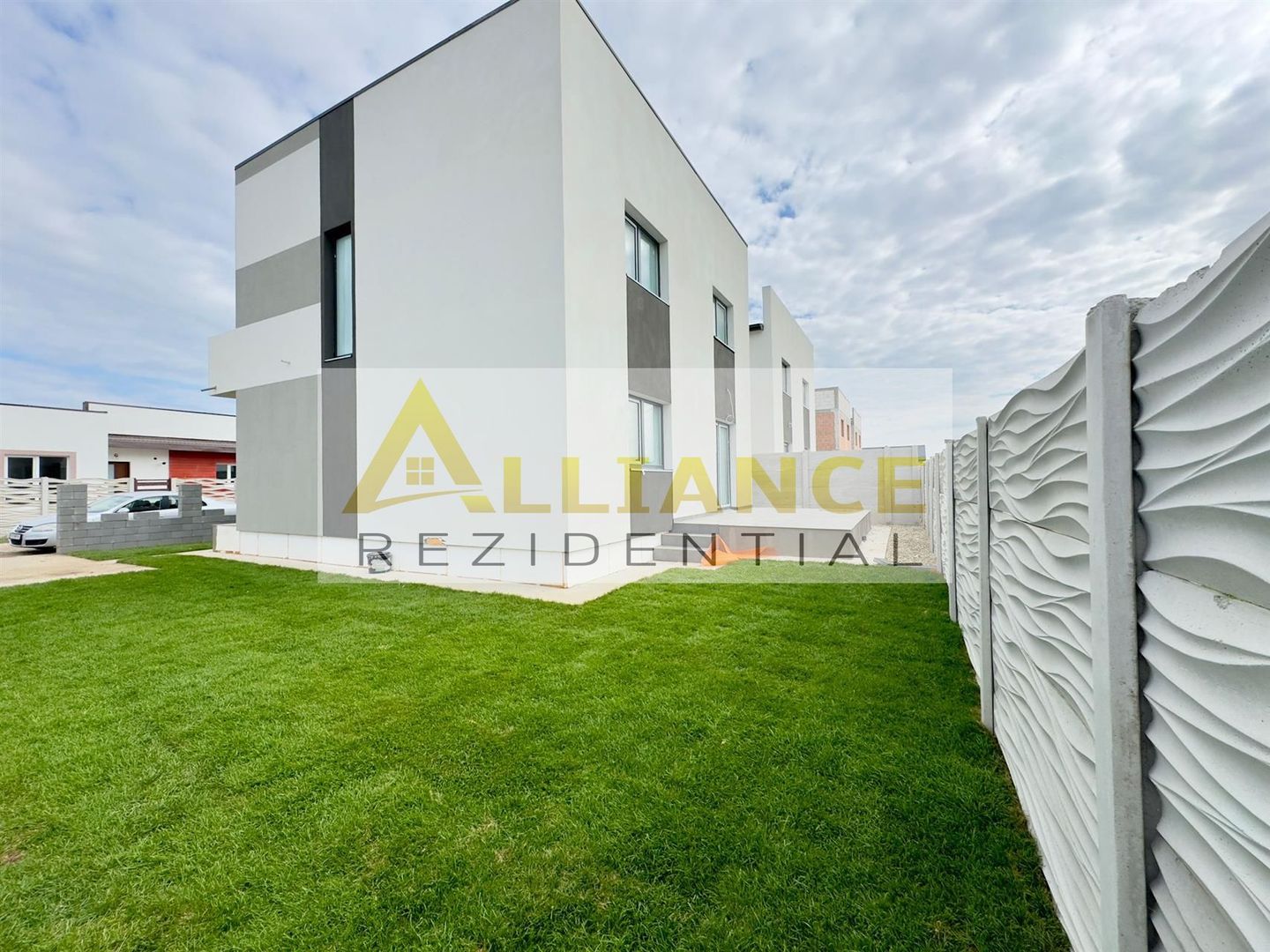 Vila individuala- 450mp teren- 4 camere- beci- Geamuri tripan - Poză 9