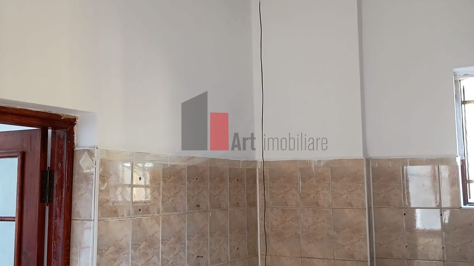 Vila  de inchiriat recent renovata - Poză 24